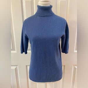 Blue Cashmere Short Sleeve Turtleneck Sweater Size M